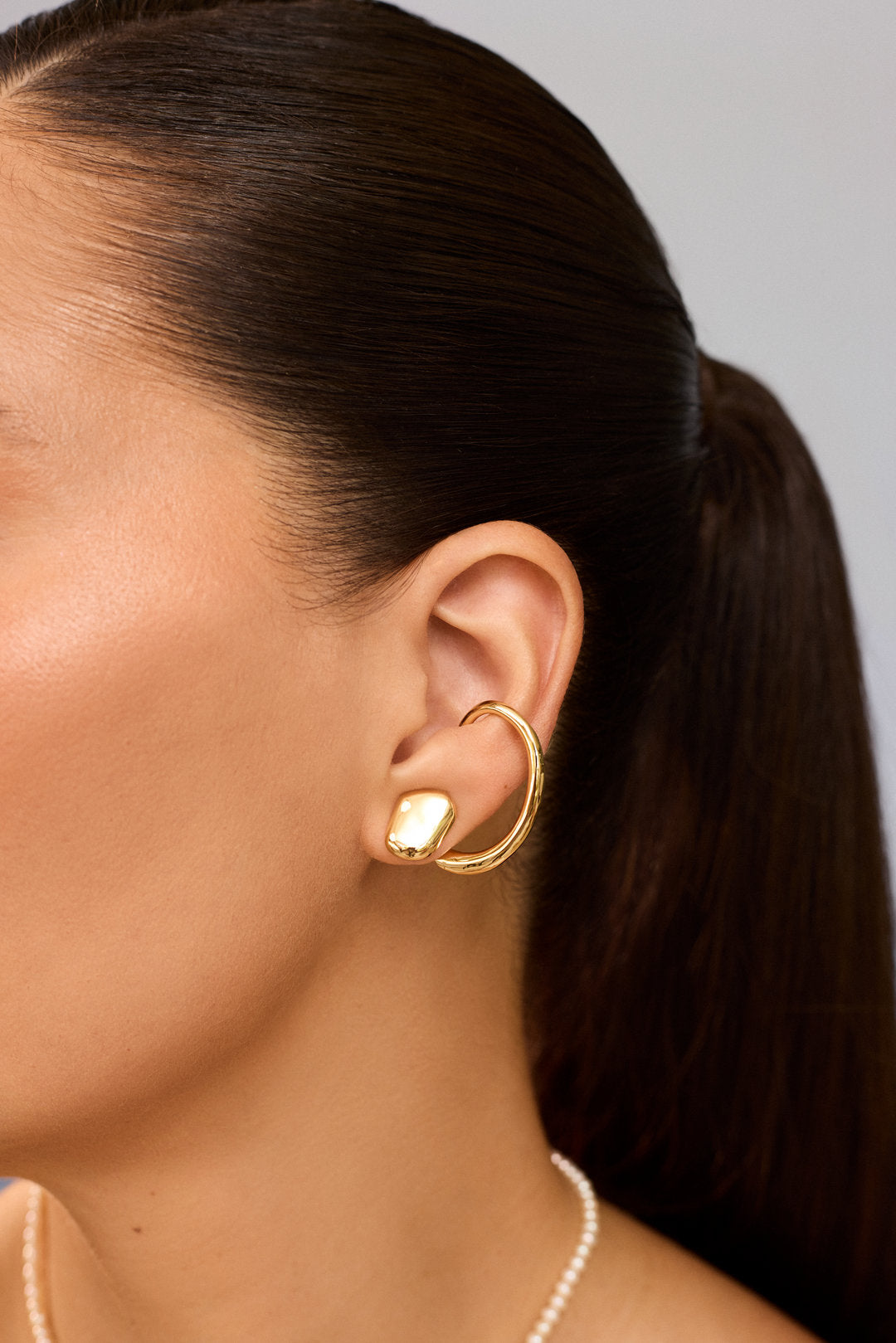 Nerea Earjacket