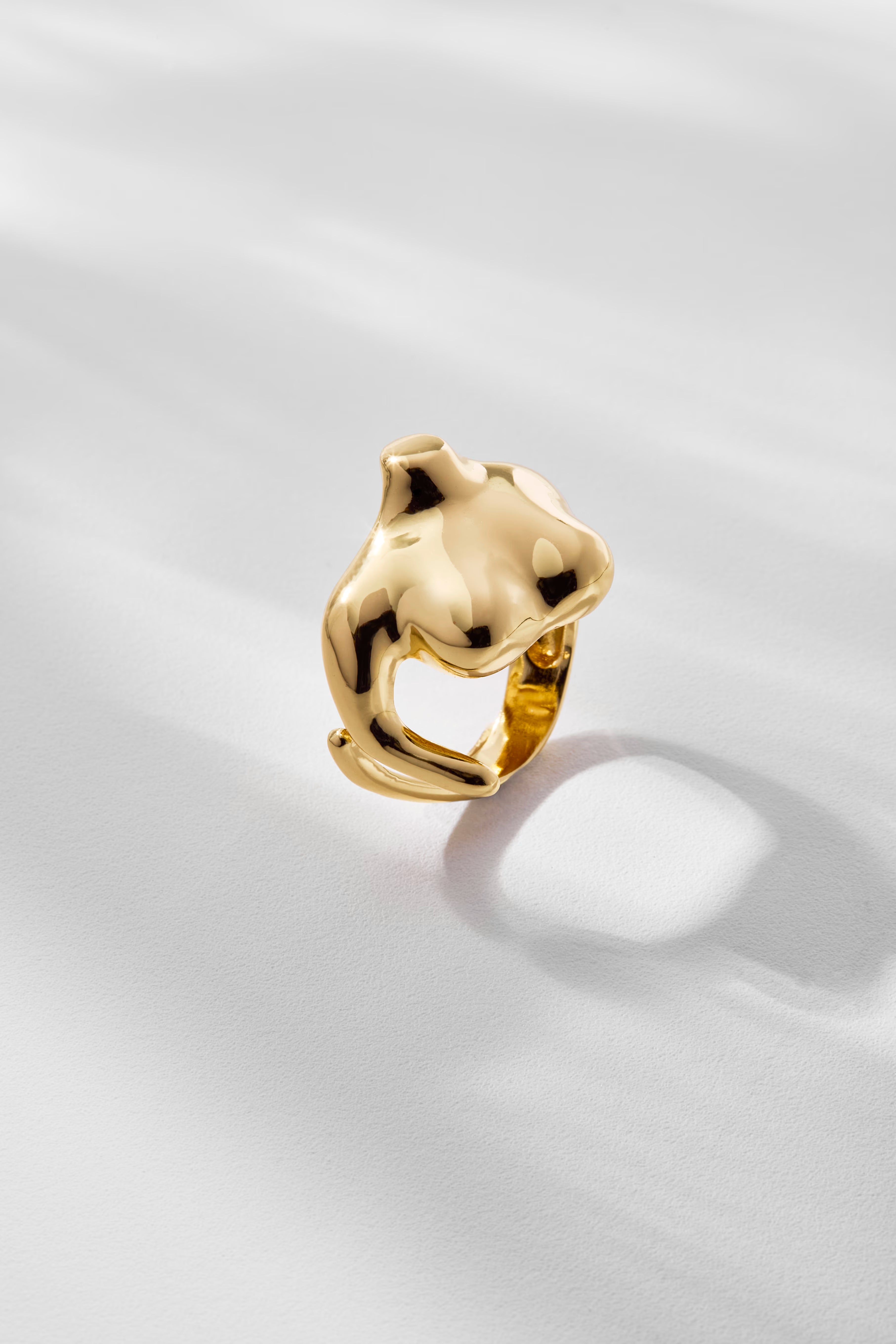 Instinto Ring