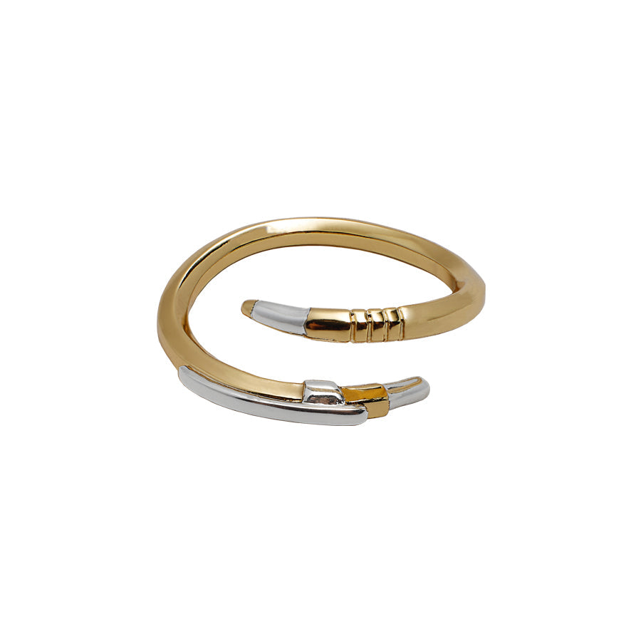 Golden Lapiseira Ring