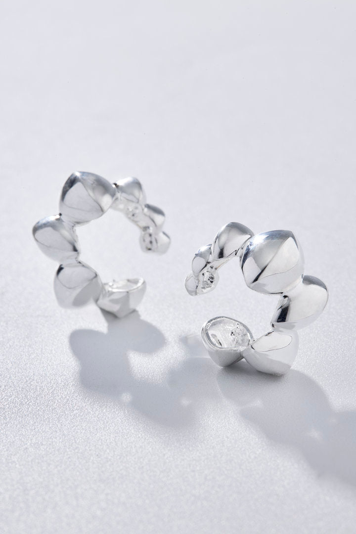 Trama Piercing